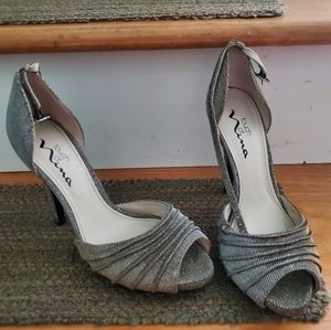 🌠3/$12 or FREE🌠 Sparkling silver open toed heels